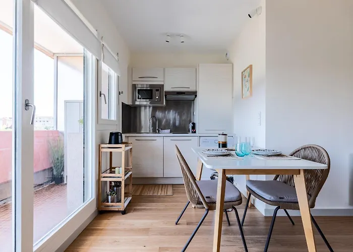 Le Nid Des Cedres - Magnifique Studio Terrasse Montplaisir